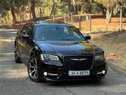 کرایسلەر 300